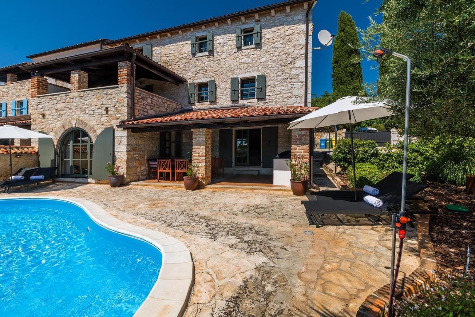 Villa Musalez Exteriör bild